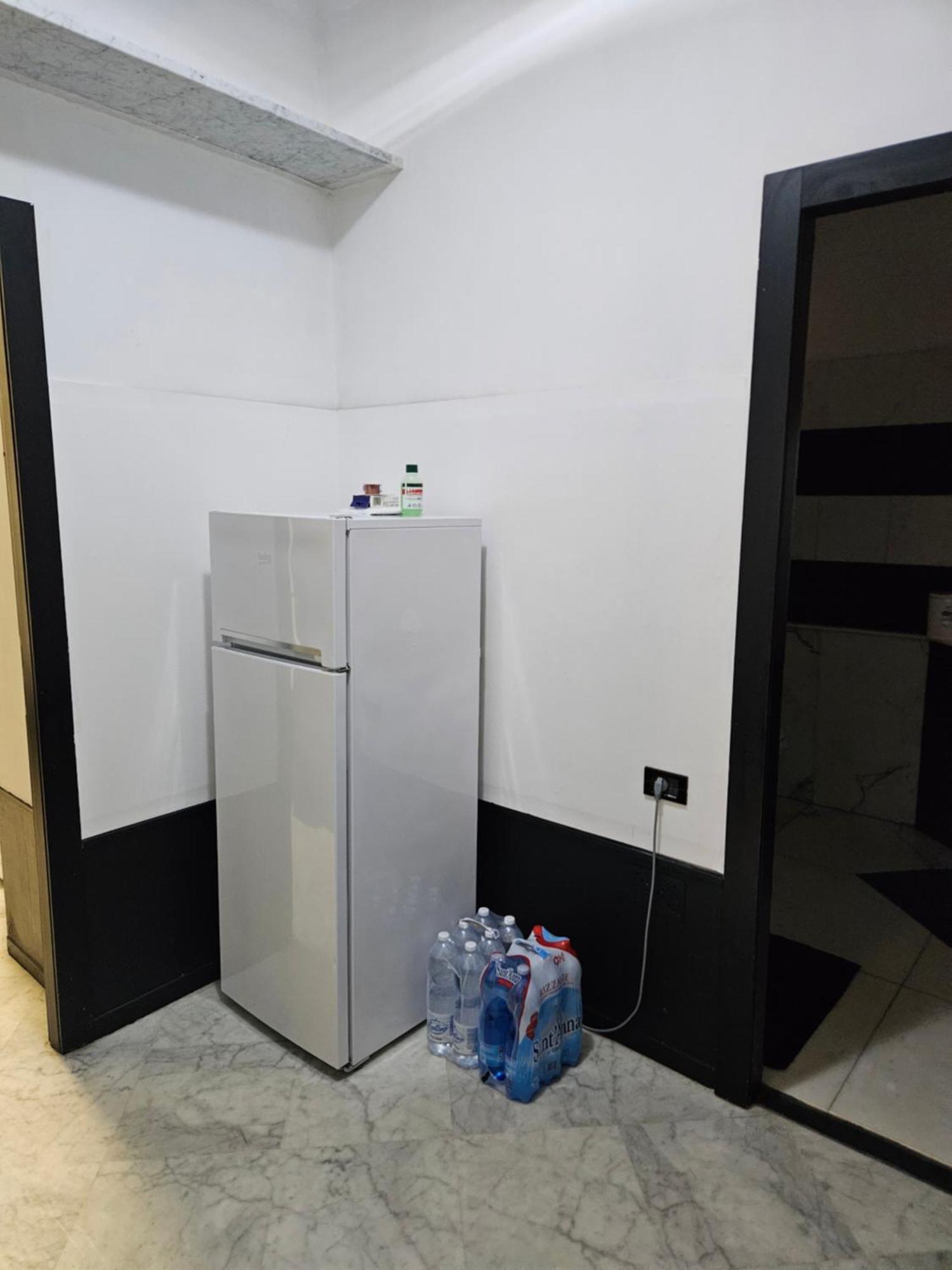 Casa Regis - Free Parking Hotel Genoa Bagian luar foto